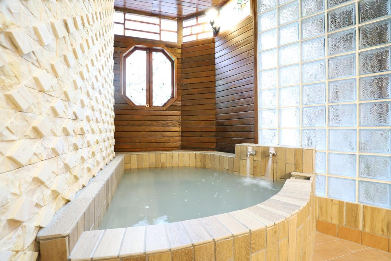 Phoenix Pavilion Hot Spring Hotel Тайбэй Экстерьер фото