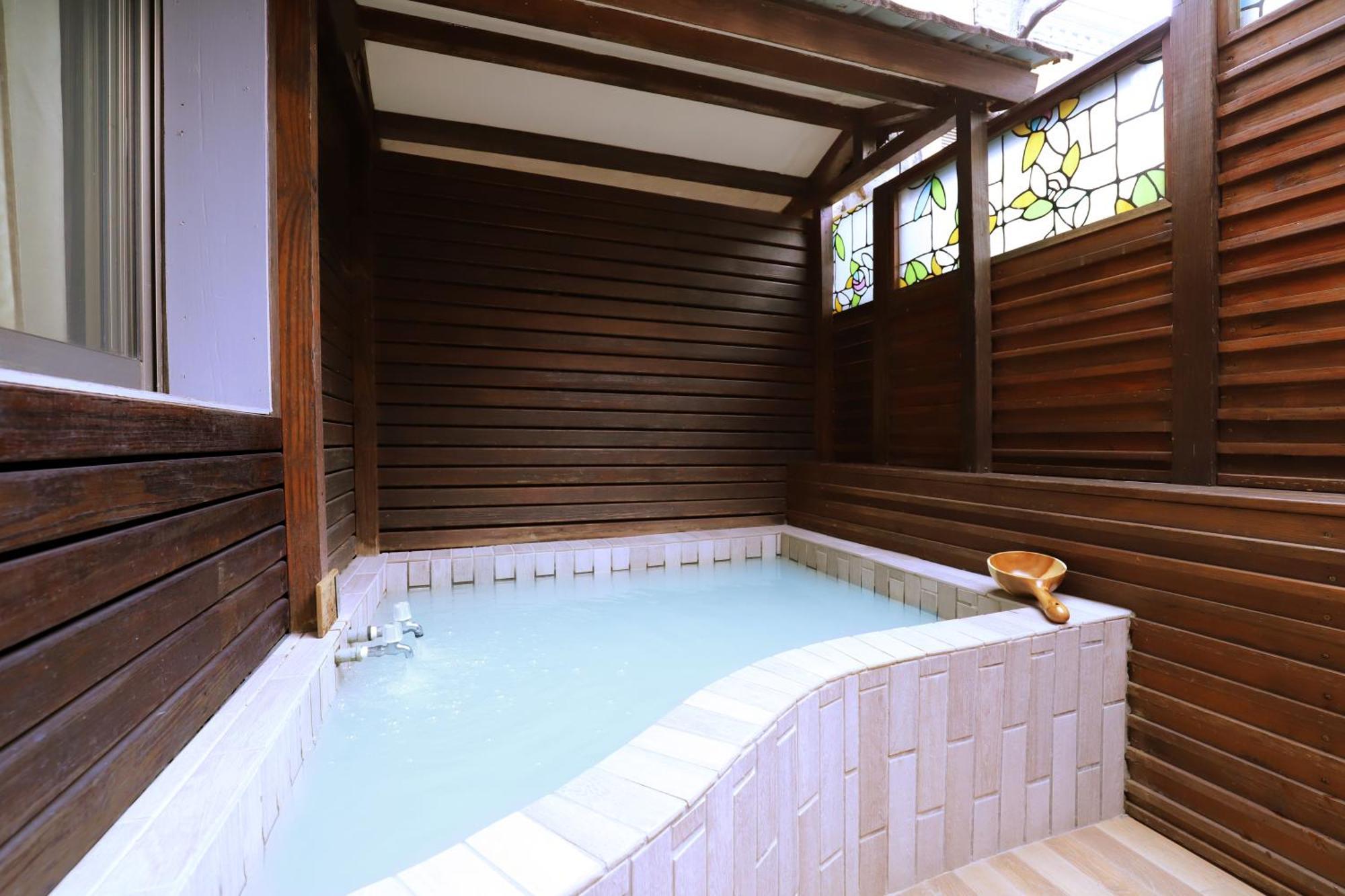Phoenix Pavilion Hot Spring Hotel Тайбэй Экстерьер фото