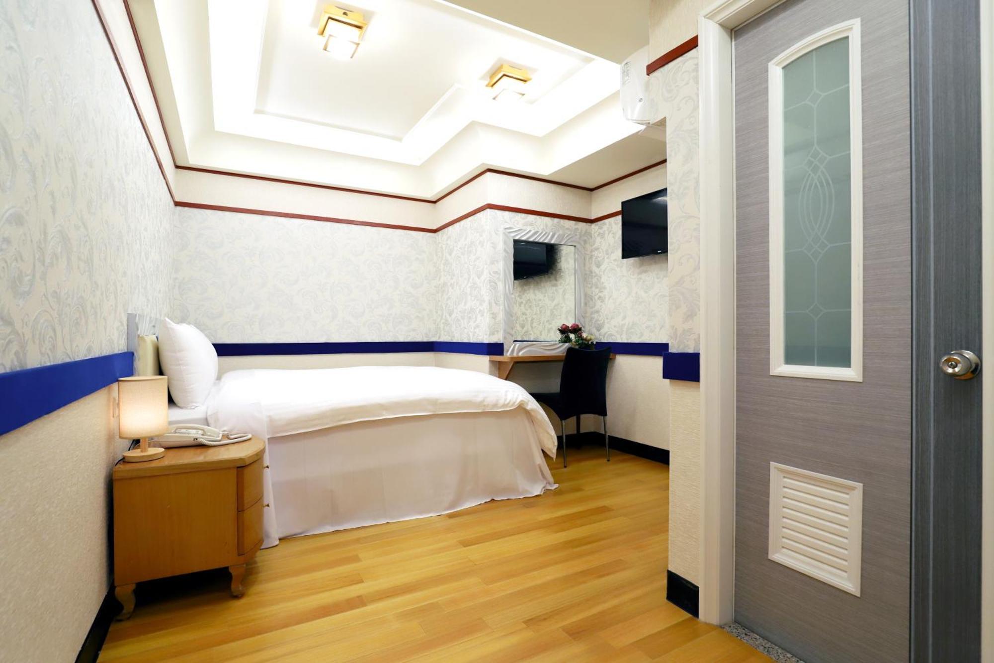 Phoenix Pavilion Hot Spring Hotel Тайбэй Экстерьер фото